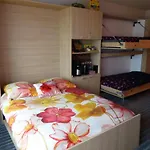 Zeezicht Alisa Apartment
