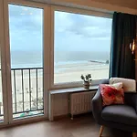 Zeezicht Alisa Appartement *