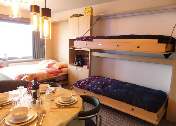 Zeezicht Alisa Lägenhet